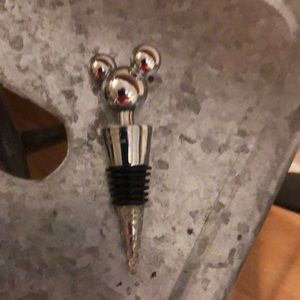 Disney Silver Mickey Mouse Head Wine Cork.